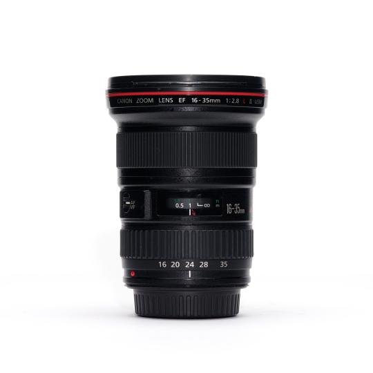 Ширококутний зум-об'єктив Canon EF 16–35 мм f/2.8L